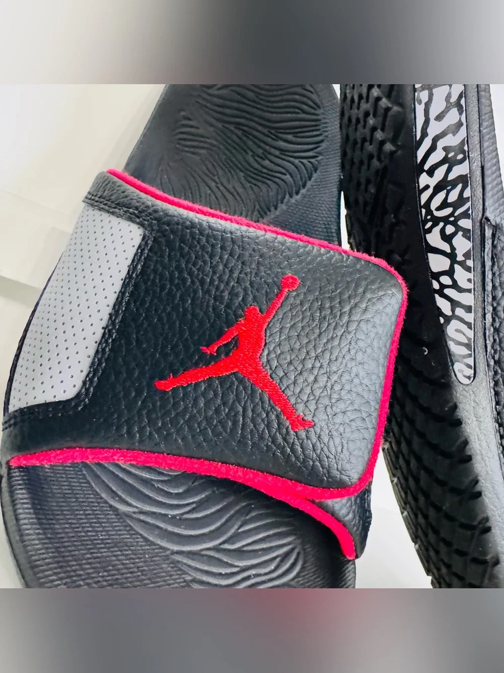 Jordan Hydro 3 Slides Black Cement Red • Men’s 11 • Elephant Print